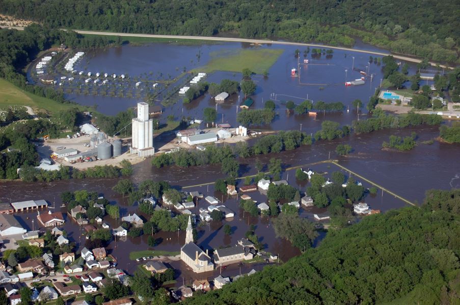 June 2008 Elkader Flood Aerial Shot